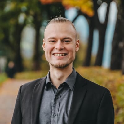 Matthias, Bestatter